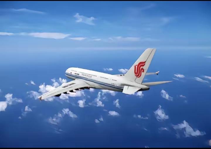 2026年8月15日，海南航空HU753，北京飞曼彻斯特，起飞后不久突发机械故障