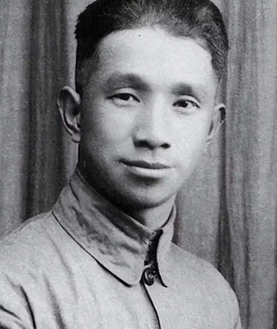 粟裕的后半生为何没被重用？陈赓道出真相：你有两个“致命错误”1958年的军委扩