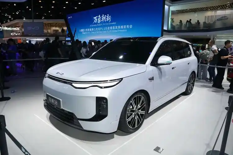 海狮08到底值不值得买？光看参数不如听听车主们怎么说。这款比亚迪海洋网在2026年9月2日上市的中大