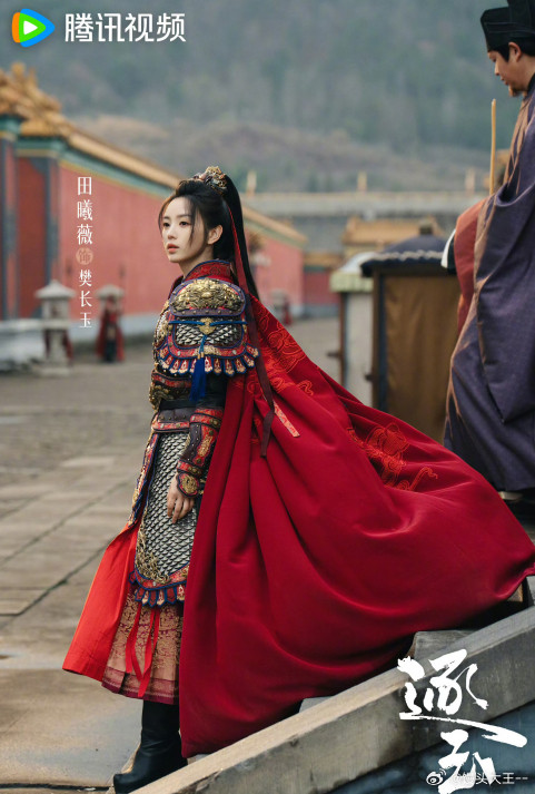 张凌赫认证谢征醋自己张凌赫田曦薇小猫敬礼谢征吃醋的情节太有趣了，张凌赫把角色的