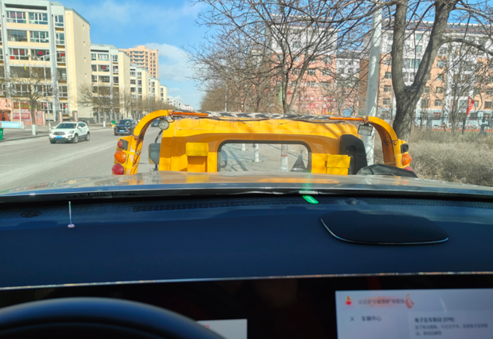 第四代长安CS75plus的油耗1.5T今天事有点多，然后和同事通了一个电话就