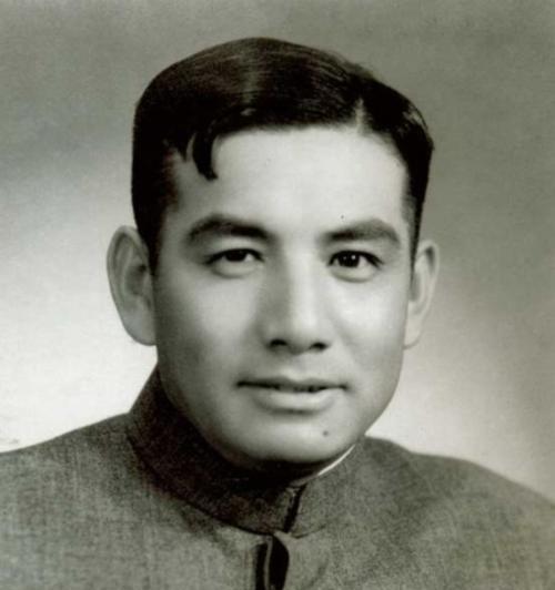 张灵甫的死亡预言：看见1套华野军装，为何哀叹明年死无葬身之地！“1946年9月