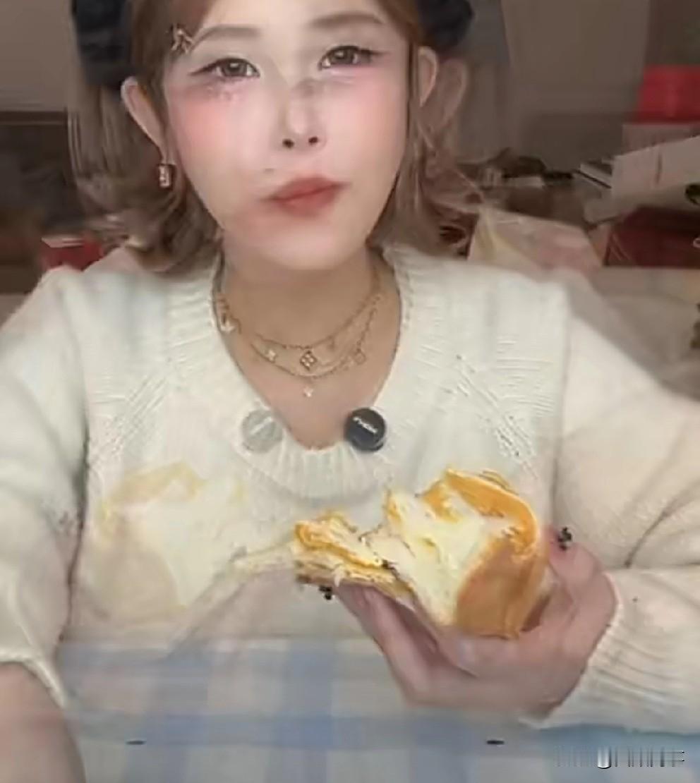 猫妹妹直播回应人气低，这是小号，不能拿那大号比！猫妹妹卖货