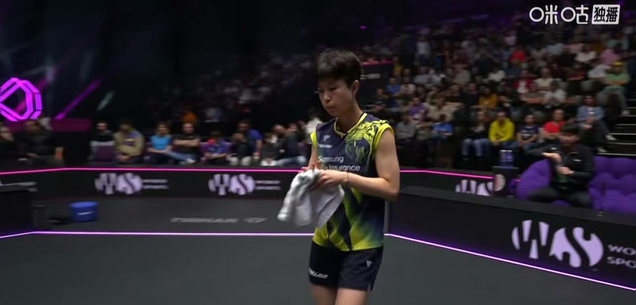 朱芊曦🇰🇷的正手轰的桥本无法下手了[吃瓜]，第一局朱芊曦🇰🇷4-0