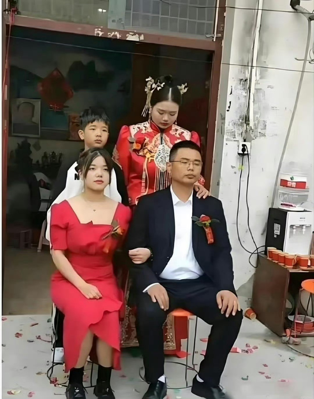 这到底谁才是新娘