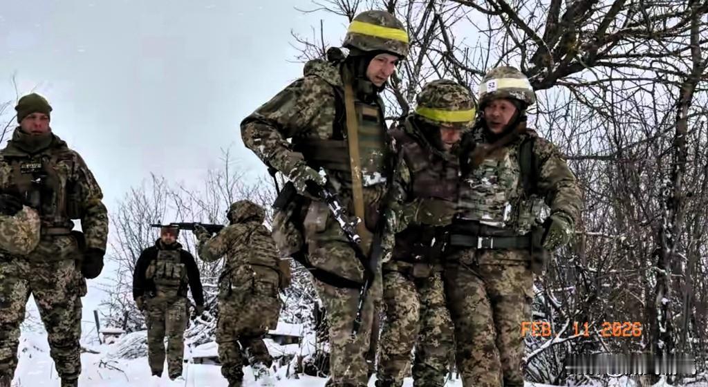 乌克兰严重缺乏军人已经到了山穷水尽的地步，就在刚刚乌克兰总统泽连斯基签署行政命令