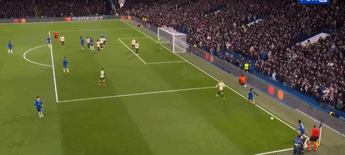 切尔西3比0巴塞罗那赛季欧冠联赛第5轮，切尔西3-0战胜巴塞罗那。