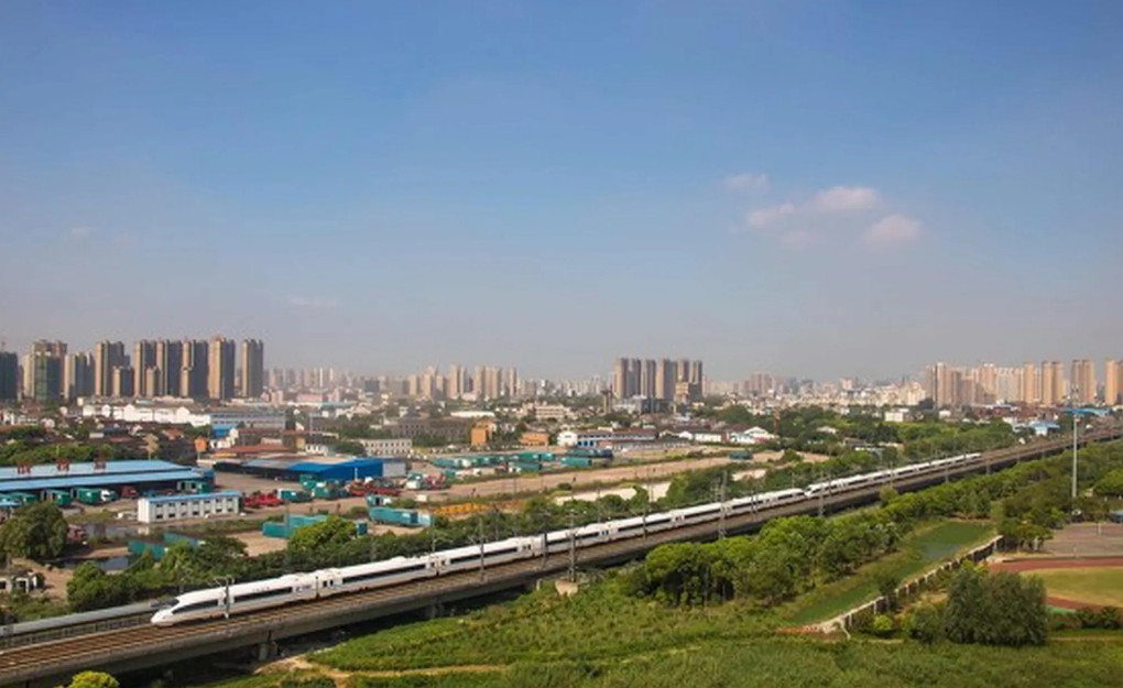 沭阳铁路要有大变化了，这对沭阳人来说是超棒的事。新长铁路扩能改造若能实现，居民出