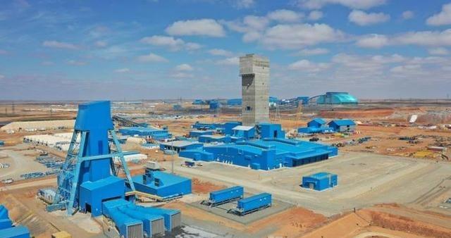 “卖给谁都不准卖给中国！”蒙古曾把最大的铜矿卖给澳大利亚，还在合同里加了个不准转