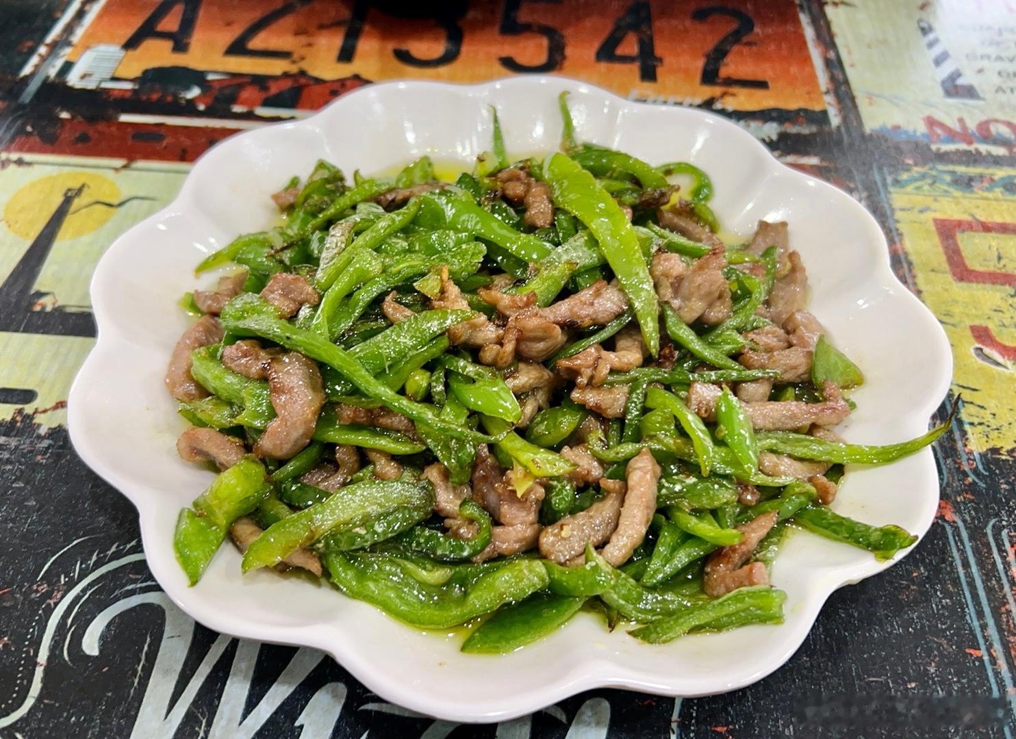 今年第一次吃两碗饭，好厉害啊我[doge][doge][doge]​​​