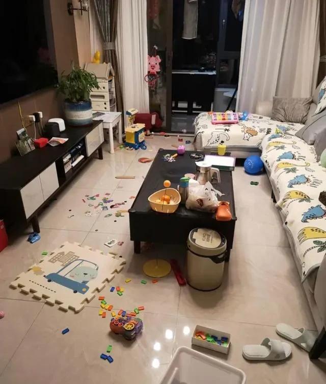 大家再不要劝人结婚了！我朋友以前特别整洁爱干净的一个女孩子，结婚5年，如今32