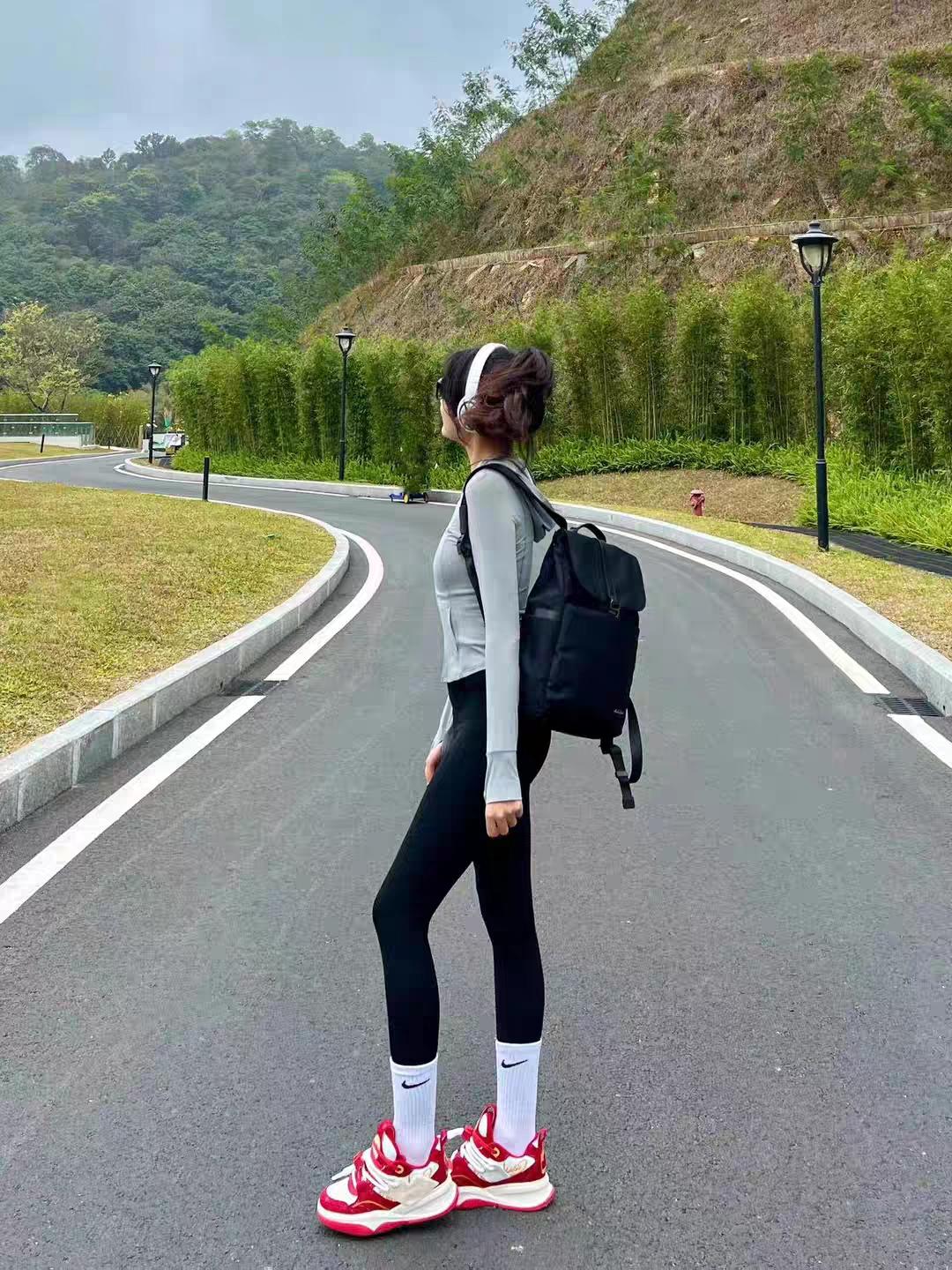 春天已逝，夏天已来