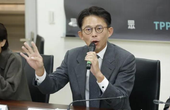 批赖清德小孬孬龟缩办公室　民众党今下午2点北院递状提告赖清德日前接受媒体专访