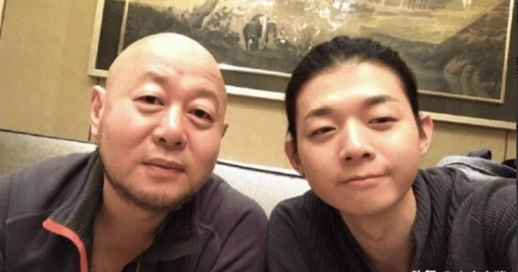 歌手火风今晚估计又睡不着了自己儿子霍尊，好不容易复出，没想到，前女友又出来爆