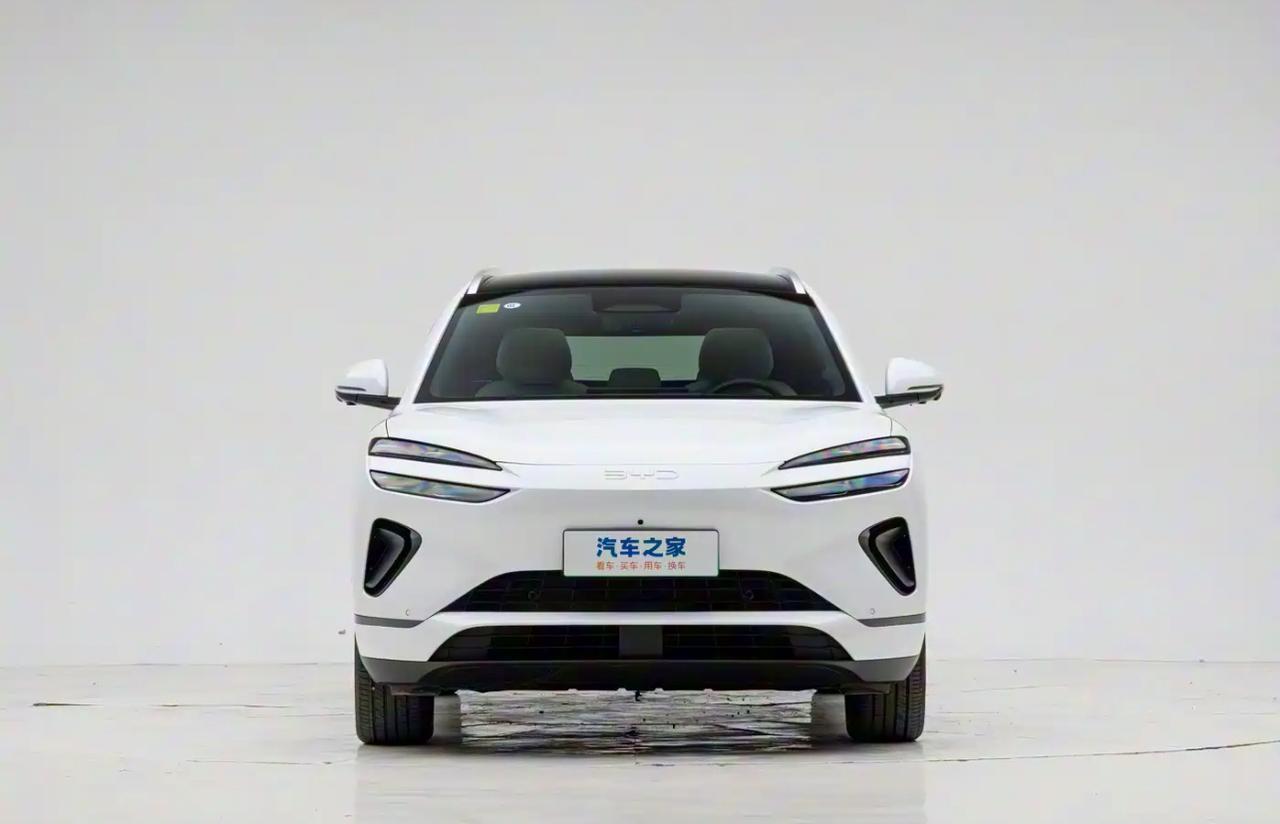 2025款海狮车内实测：家用场景下的空间与舒适细节2025款海狮（含DM-i