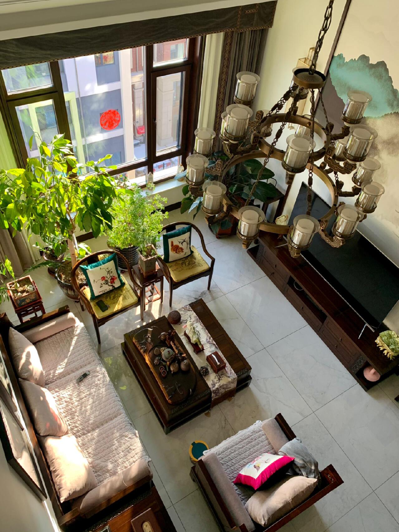 50多岁父母在六年前，自己动手装了一套房子，没有请设计师，那时候网上也没什么家居