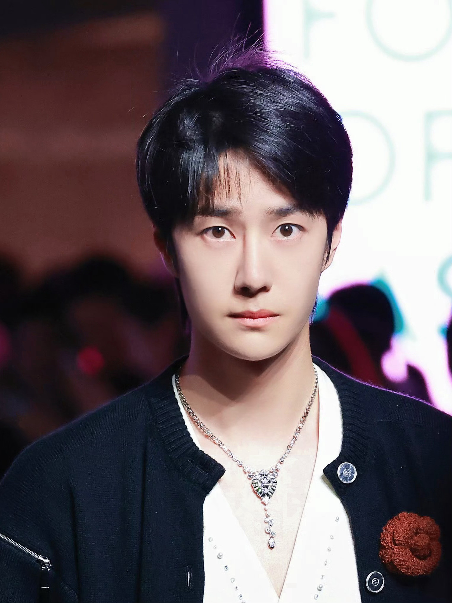 肿么会有你这么可爱的小超模啊王一博​​​