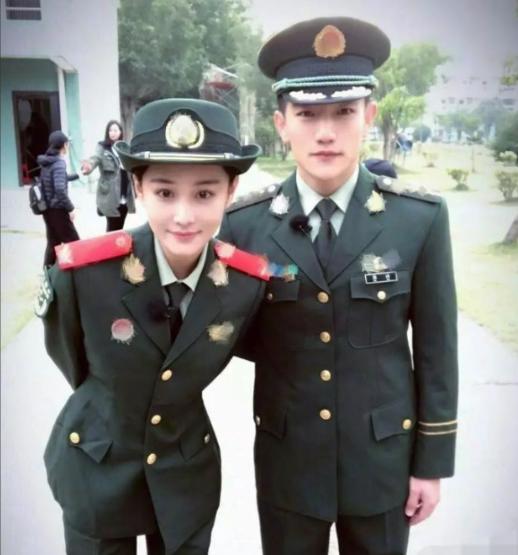 2017年，年收入6000万的张馨予，爱上了月工资只有5000的何捷，没想到，何