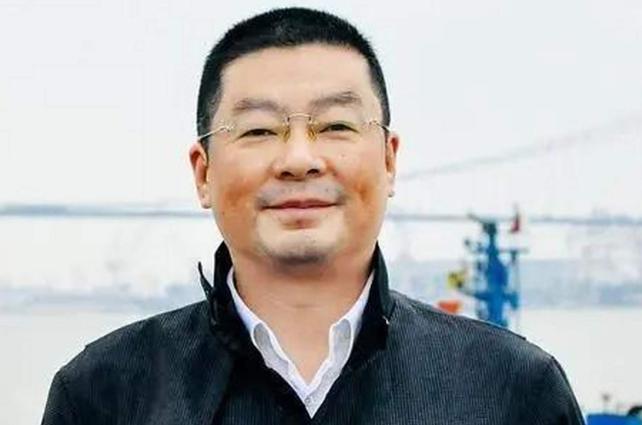 《我不是药神》里的原型药侠陆勇，传出个消息：他要停药了。不是吃不起，也不是撑不住