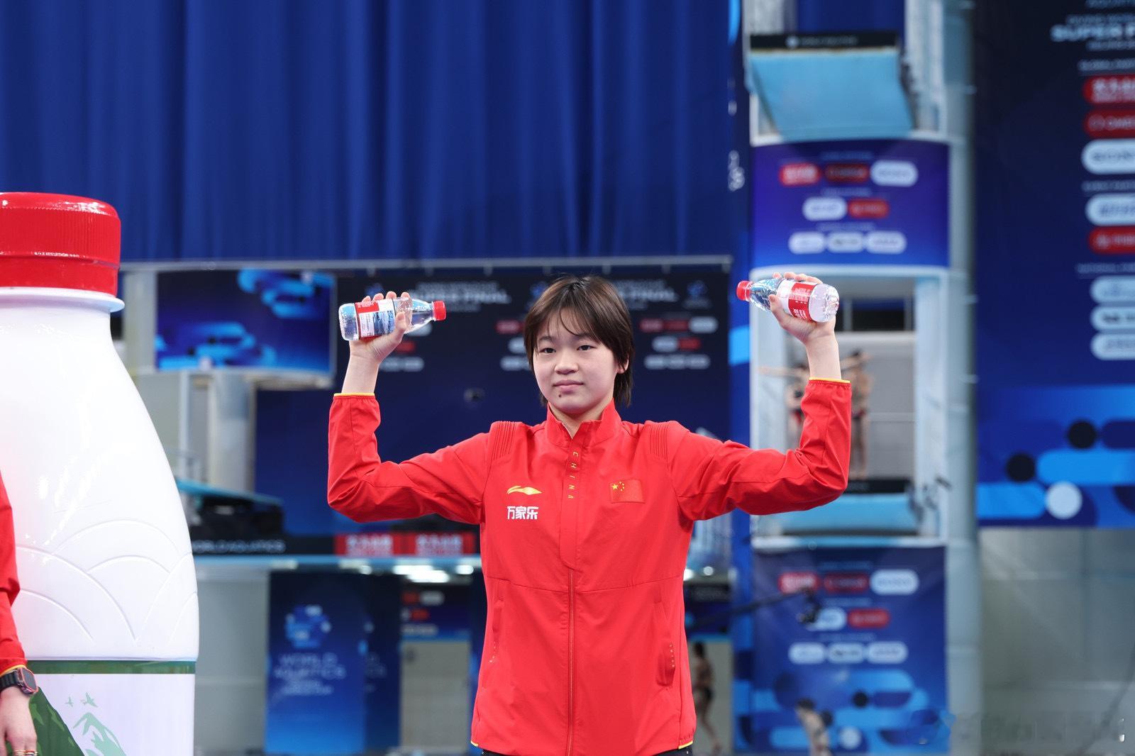 全红婵接受采访小朋友们乐翻了全红婵神级采访又来了笑到扶墙！小朋友问训练苦想不想