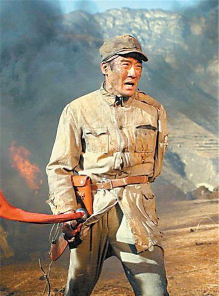 彭老总麾下的五大名将,最后都被授予了什么军衔第一位虎将:王震。说到王震,他可是