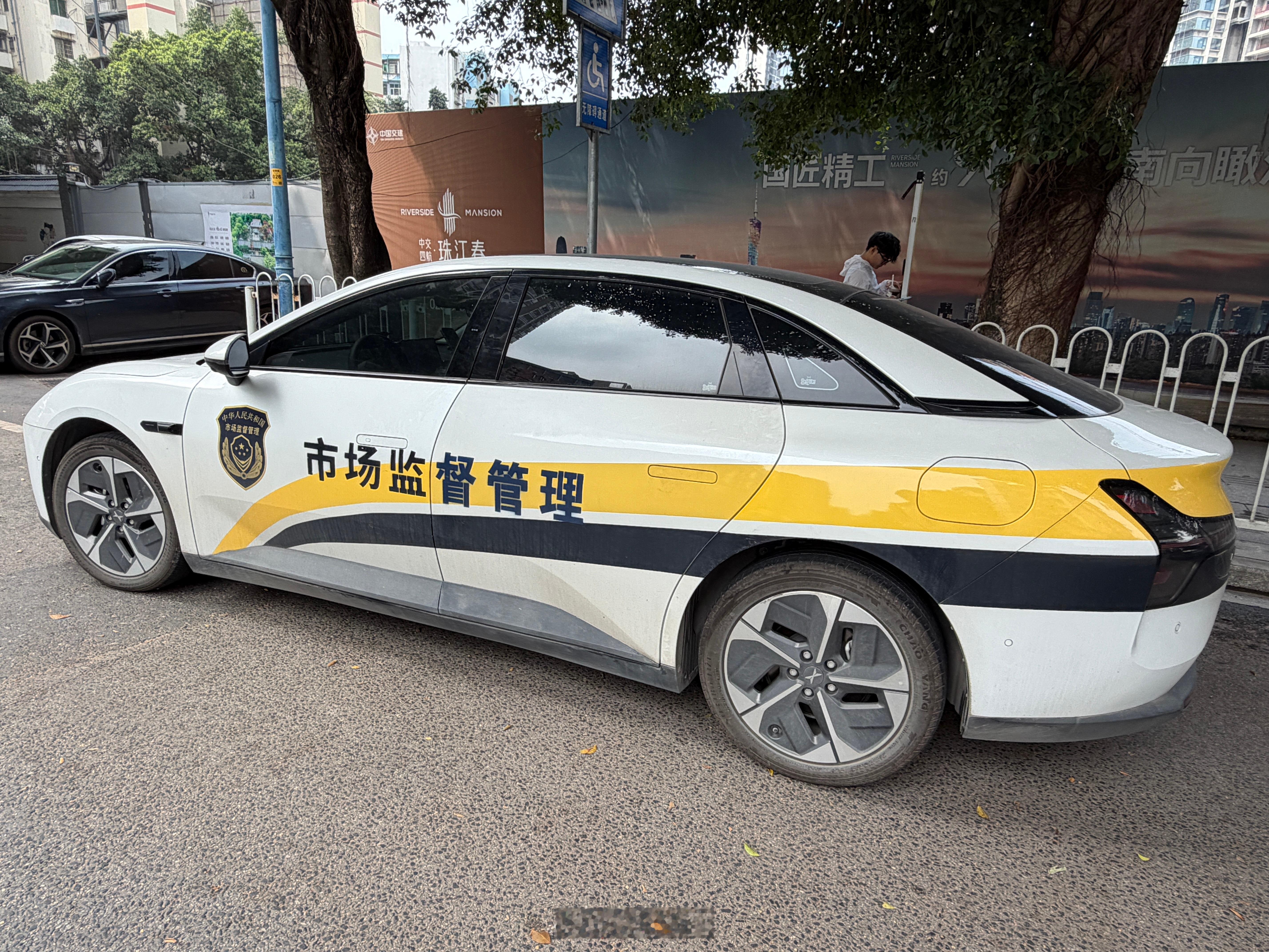 我好像……遇到正品了？这不像是自己喷着玩的​​​