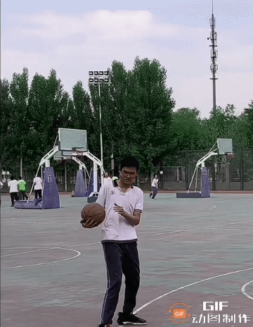 兄弟，你这样玩估计没几个朋友吧！[捂脸哭]