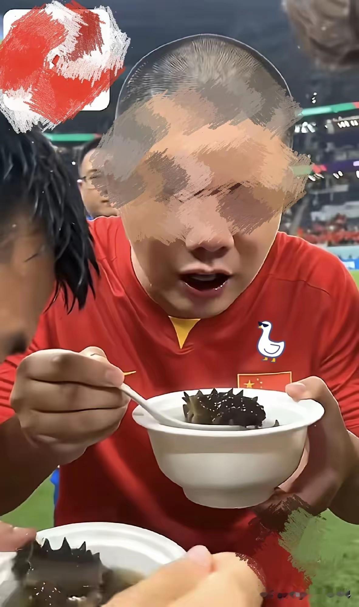终于懂了，中国足球多年冲不出亚洲，根本不是孩子体质不行，而是选人的赛道早就歪了！