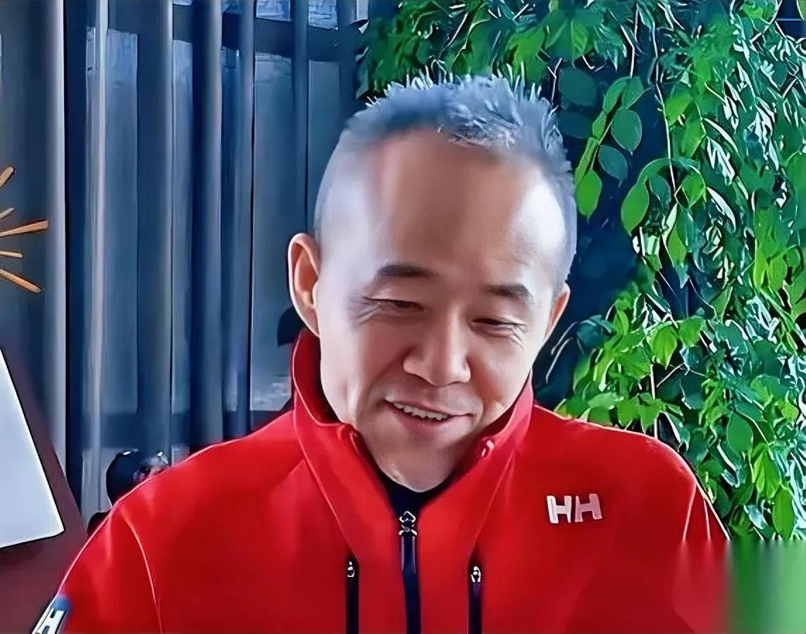 王石又双叒翻车了！七十岁熬夜等妻却被怼田朴珺一句“自我感动”太扎心！这对