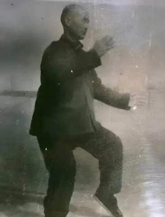 告诉大家一个松的小窍门这个小窍门非常简单。看自己是否放松下来了，你可以检测自己