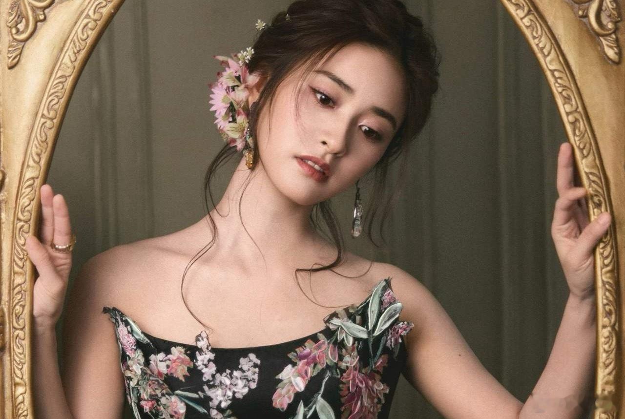 1.艺人如果接了粉丝觉得掉价的代言，不用想，肯定是商家给的够太多了。2.邓为参加