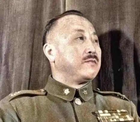 抗战时期，卫立煌给了八路军多少武器弹药？话说抗日战争打得最激烈的时候，国民党那