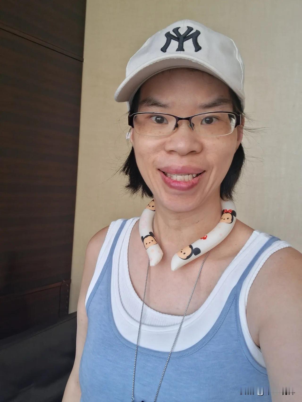 港女称，“不喜欢大陆人。交男女朋友，但要40岁的香港人，不要大陆人。还在评论中约