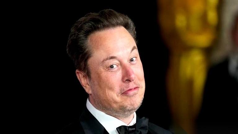 一份秘密报告炸翻了天！SpaceX给老板马斯克的薪水，居然不是美元，而是——火星