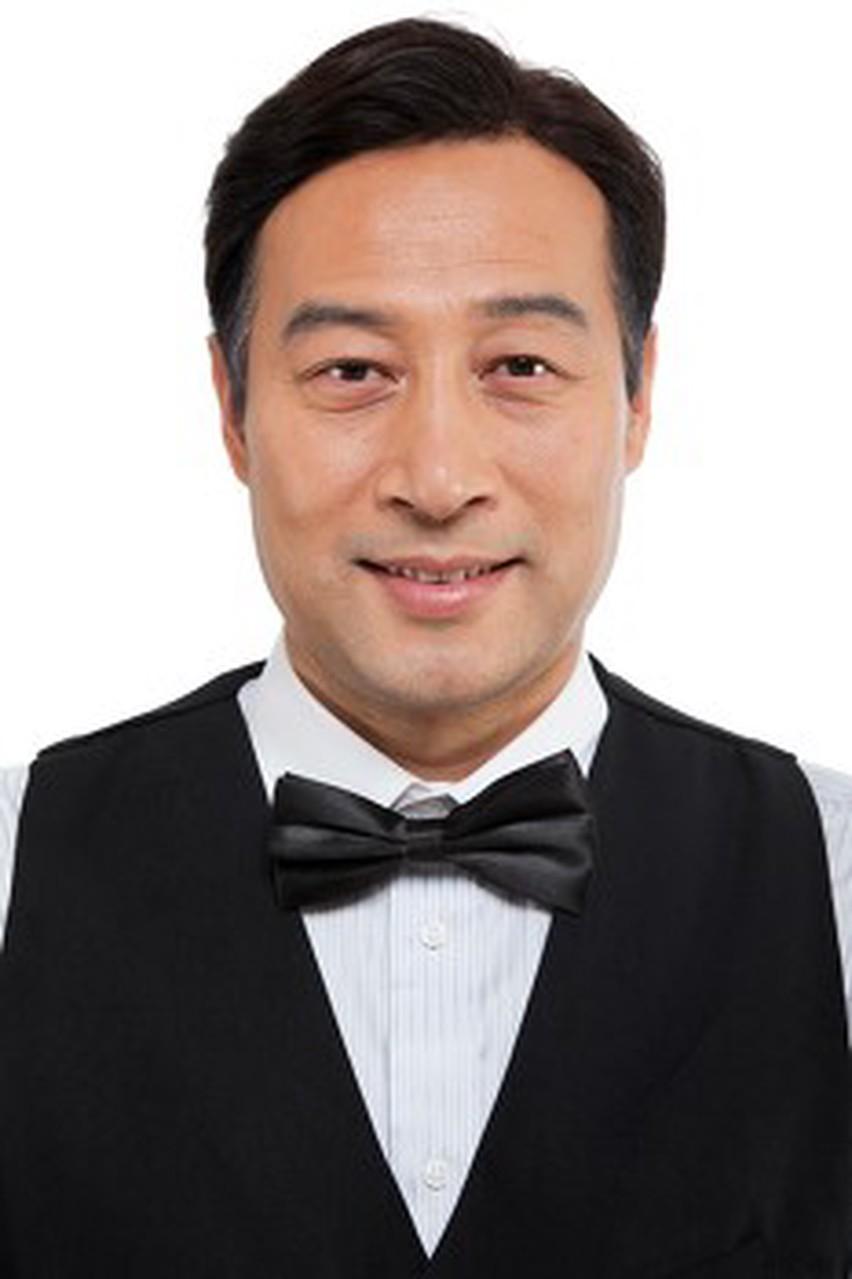 赵鸿刚亮相世界职业扇耳光大赛，结果三回合就被KO了，这事儿在国内引发了不小争