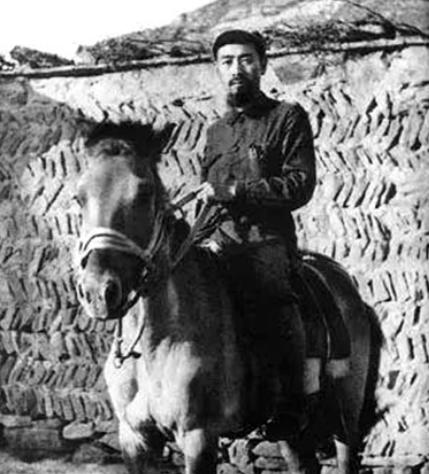 开国总理为何必须是周恩来，这三个硬核条件，少一个都不行！ 1949年新中国