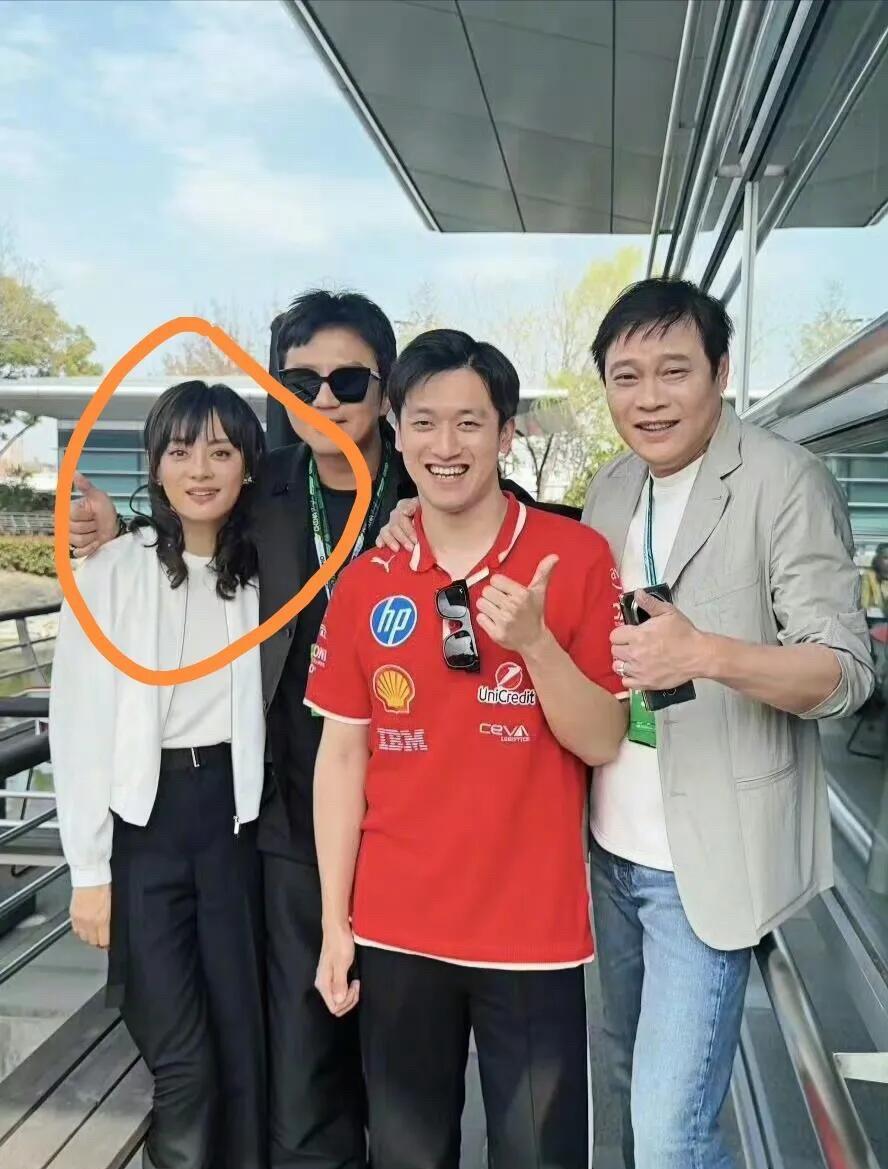再美的女人，老了之后也跟普通中年女人一样，你看照片中的孙俪发型不好看，气质也一般
