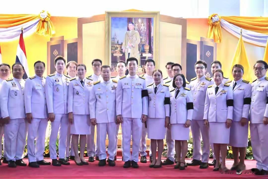 纳塔蓬暂时逃过一劫了？泰国大选之后，他痛斥阿努廷背信弃义，欺骗人民党，转而人民党