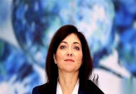 我真的要被德国这波操作笑死。一边,总理在那哭诉,说我们断了芯,他们大众的生产线