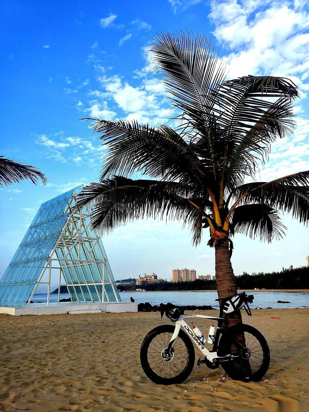 最牛逼的人，从来不是声音最大的那个。真的，你仔细想想，公司里、饭局上，最后能镇