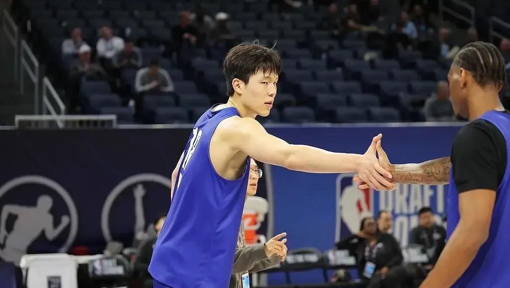 杨瀚森能否复制约基奇的成功？在这两天的联合试训上，他的技术特点全部展现出来，给人