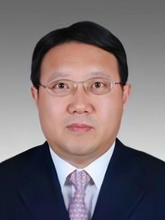 青岛市原人大副主任张锡君被判死缓！这个张锡君的官场生涯可以说可圈可点，有极强的