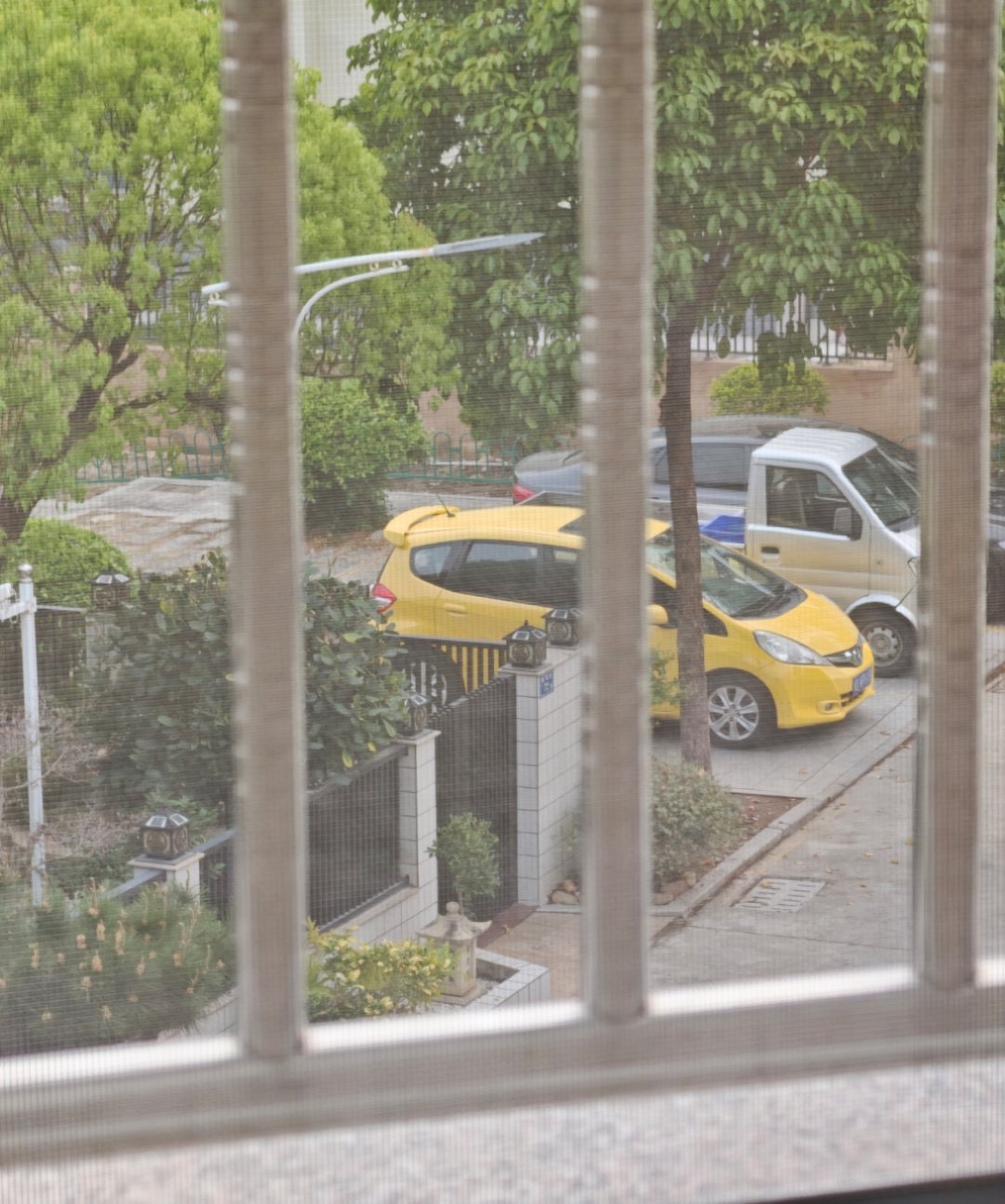 生成式AI现在的效果确实牛，整个p图水平，完全不是以前能比的