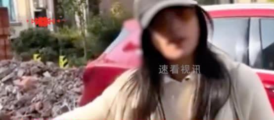 “白嫖上瘾了？”男子资助贫困女生读大学4年，如今女生毕业想去国外读研，男子停止了
