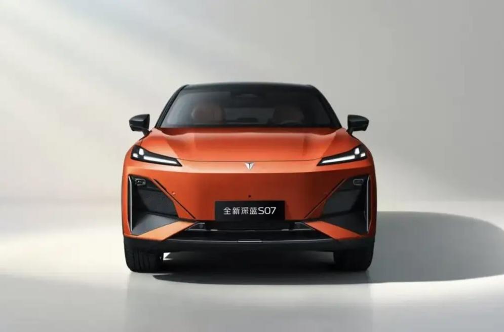 自主品牌五强汽车1-11月销量排名：比亚迪汽车：418.2万辆吉利汽车：