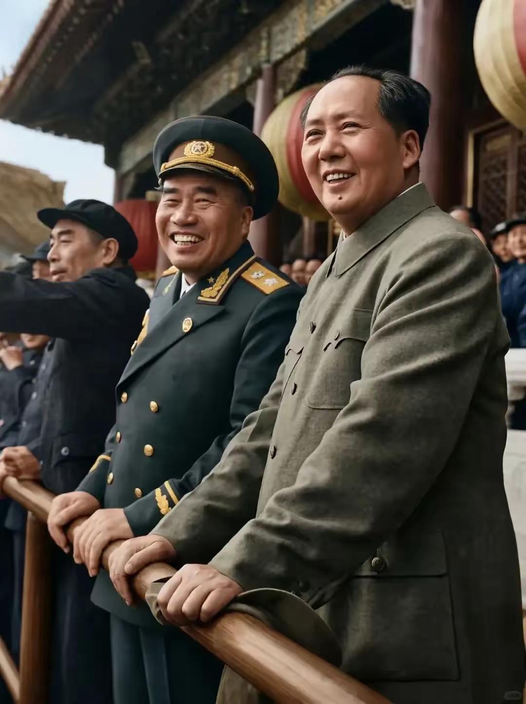 伟人和朱总司令亲切的笑容共同参加重大庆典留下的珍贵照片，这是重大喜悦的盛大庆