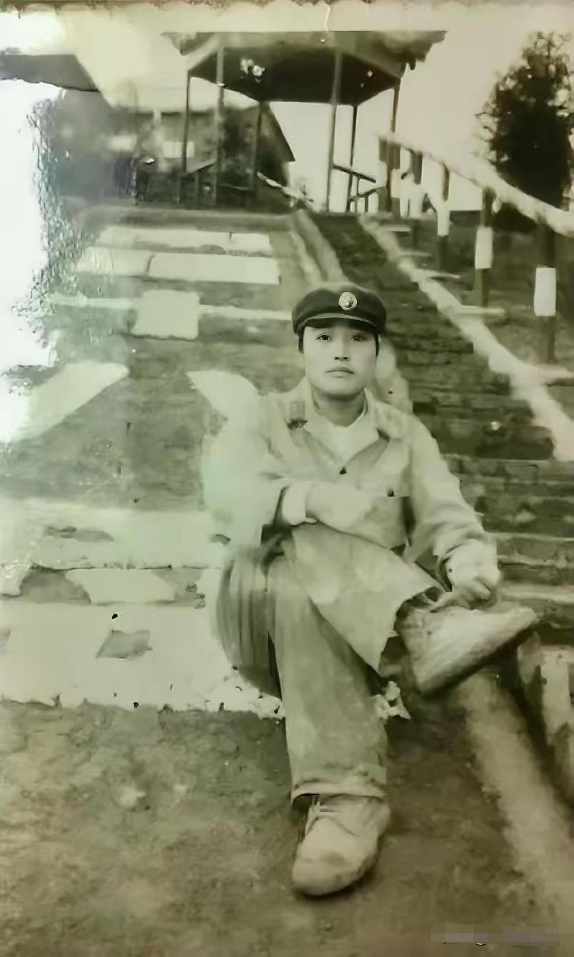 老山一等功臣武连庆，山东枣庄人，1966年5月生，1985年入伍，67军597团