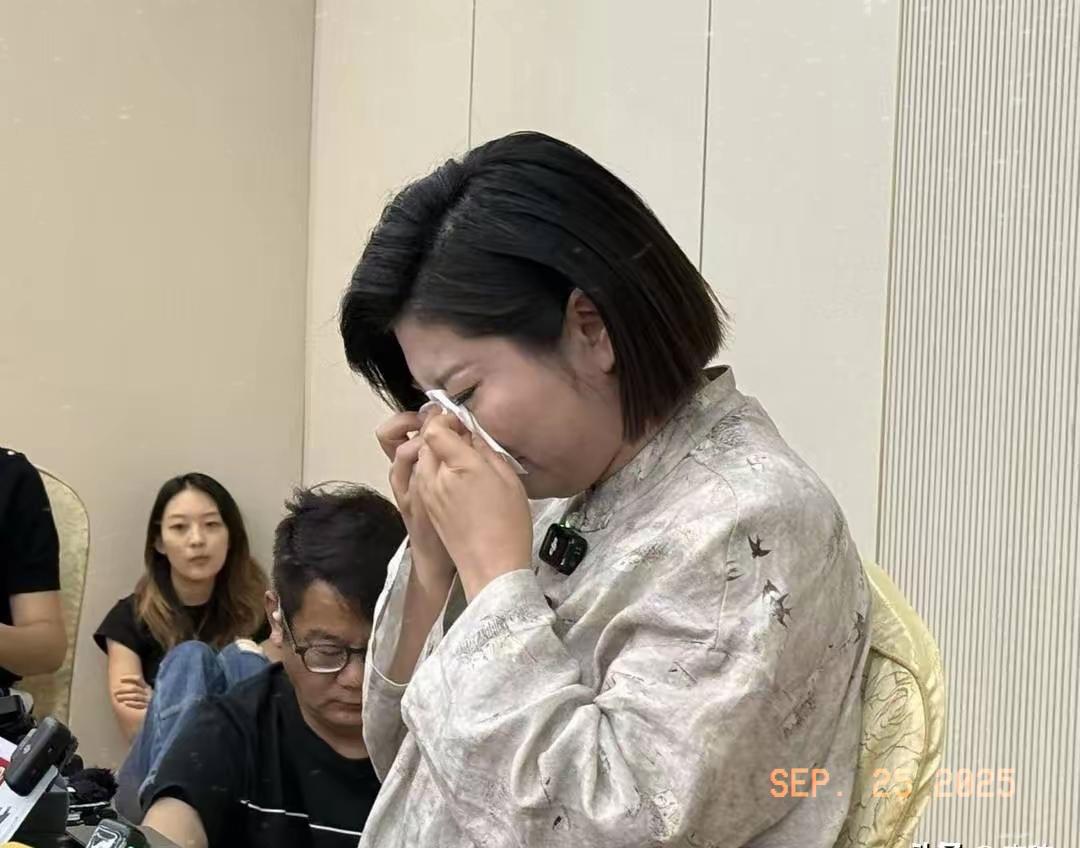 王暖暖哭到一天没吃饭：只想离个婚，怎么比从悬崖爬上来还难？被推下34米悬崖