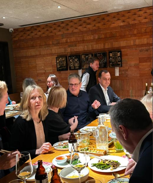 很多人问，外国领导人来访，中国管饭吗？ 当然管！但绝对不是无底线全包，更不是