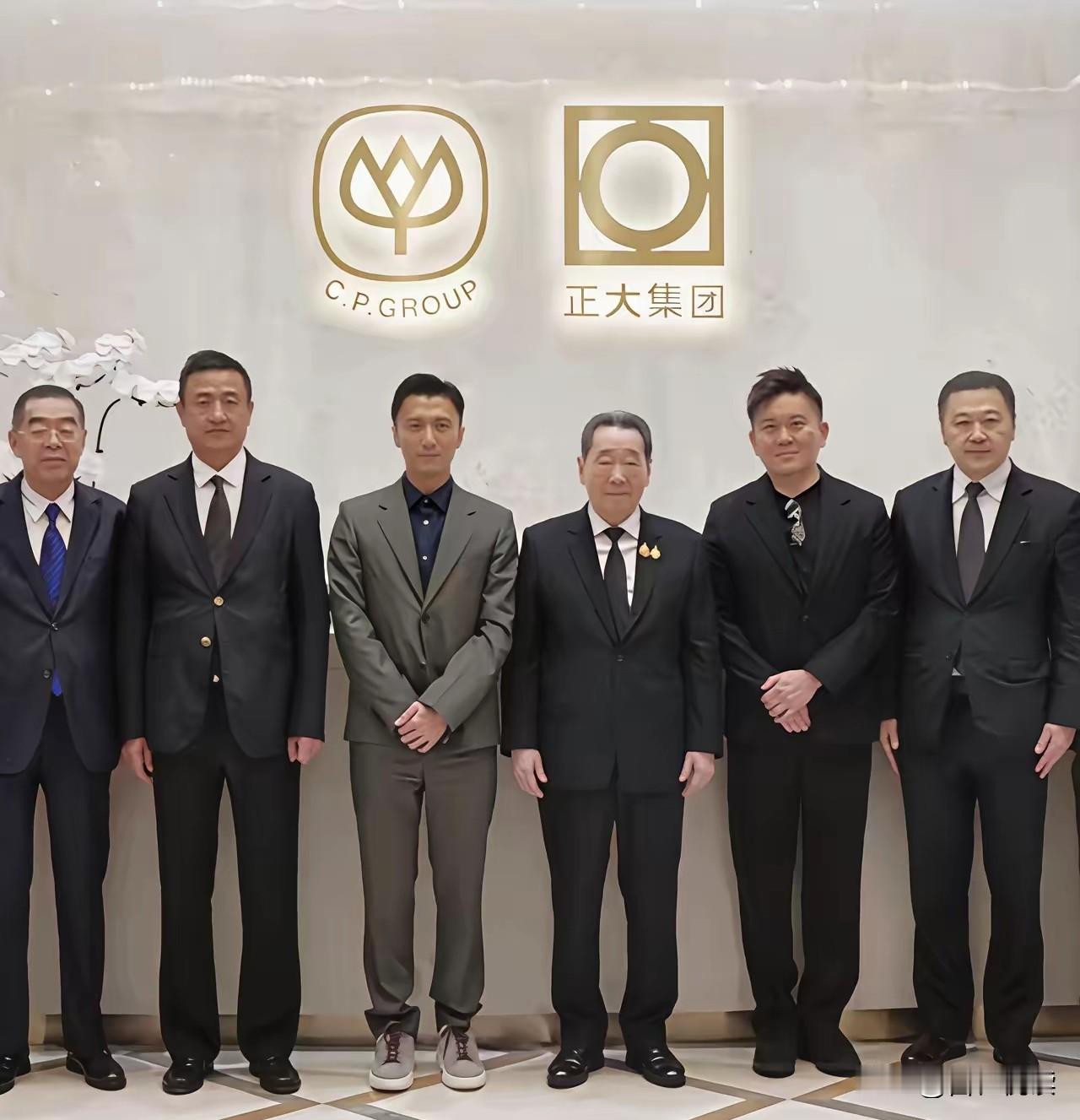一个细节告诉你谢霆锋人到中年财力不如当年了提起谢霆锋给大众的印象就是